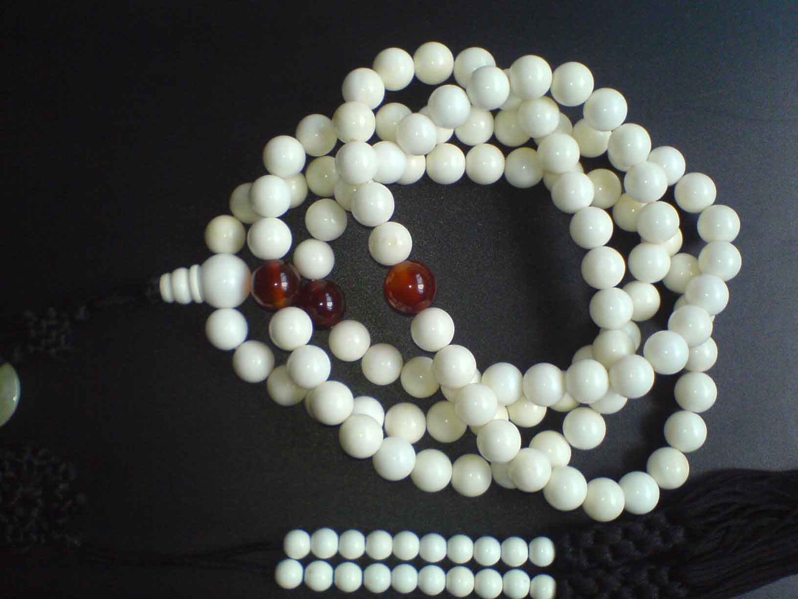 砗磲的作用_收藏常识_ 名家名品信息网 德宝堂画廊 宣扬中华文化 展示名家风采